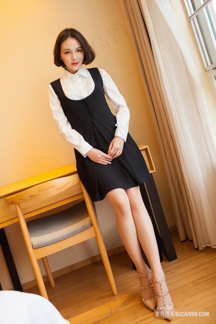 电眼美女购物小游戏