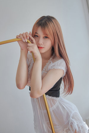阴蒙水蜜桃